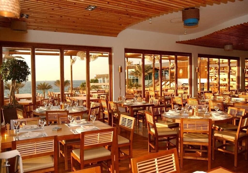 Dubai Marine Beach Resort & SPA 5* суреті