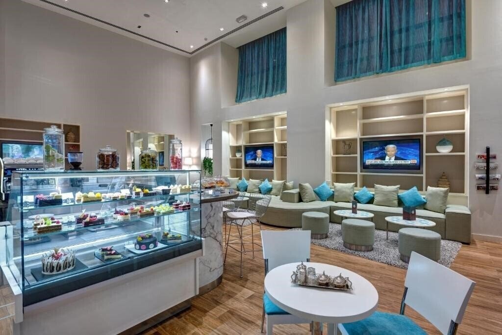 Фото Time Oak Hotel & Suites 4*