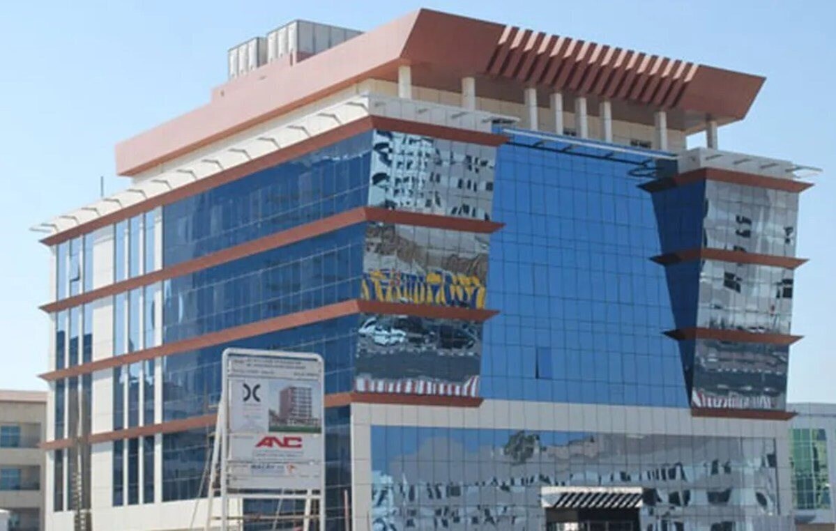 Отель London Hotel (ex. London Crown Hotel) 3*