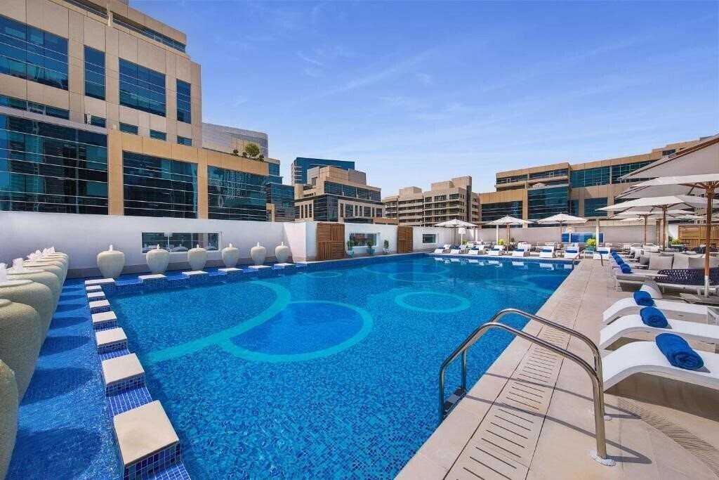 Double Tree by Hilton Dubai – Business Bay 4* фотосуреті