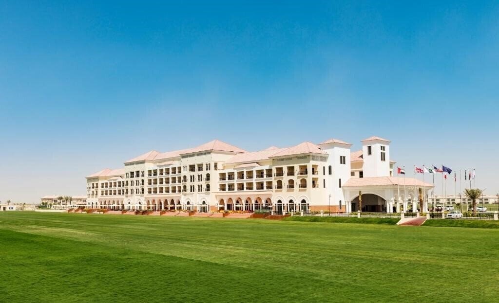 Отель Al Habtoor Polo Resort 5*