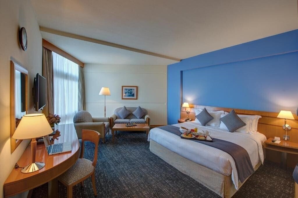 Отель J5 Hotels Port Saeed 4*