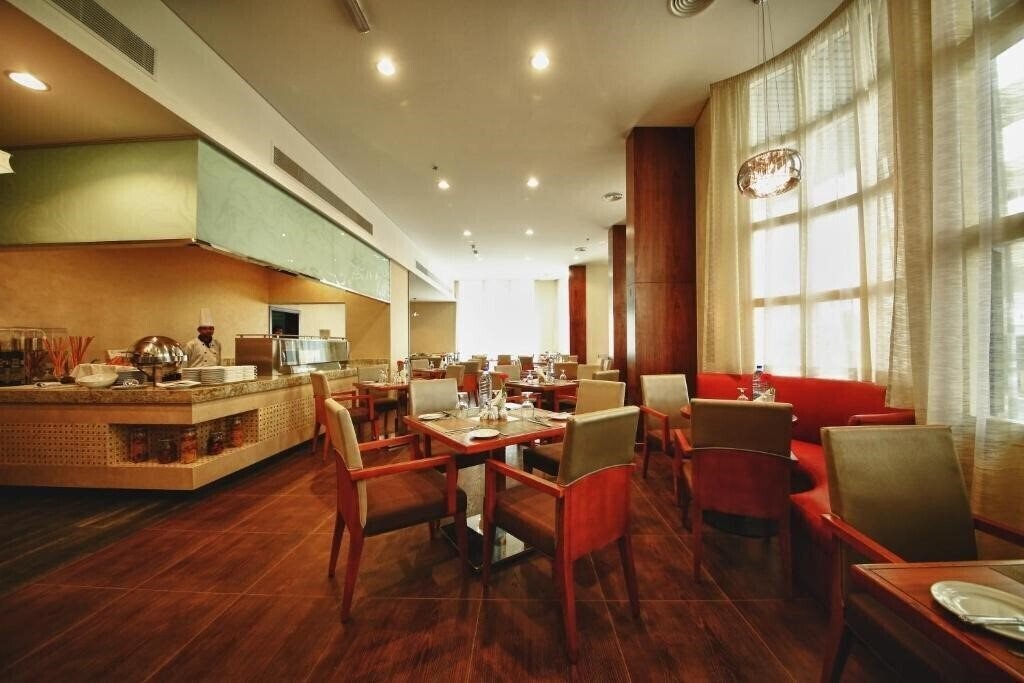 Lavender Hotel Deira (ex. Lavender Plaza Baniyas) 3* фотосуреті