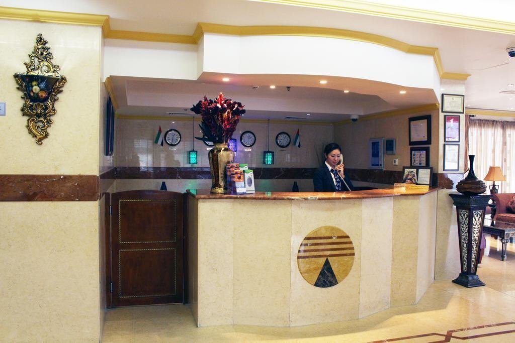 Отель Al Deyafa Hotel Apartments 3*