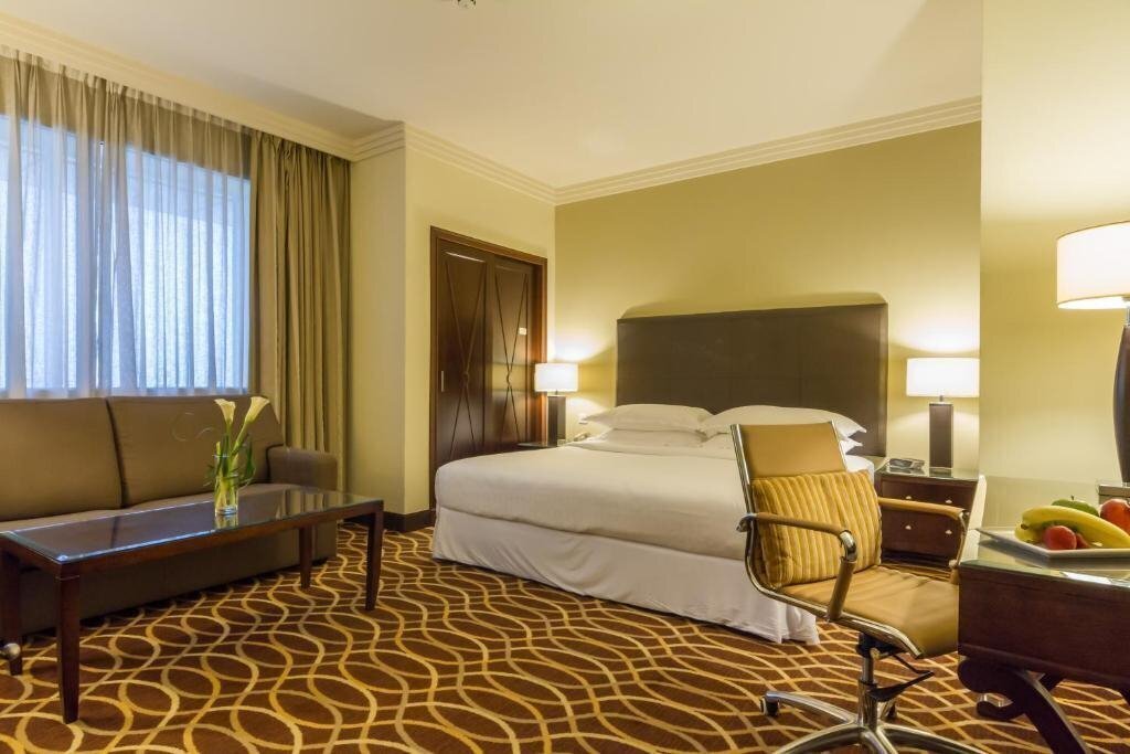 Grand Excelsior Hotel Deira (ex. Sheraton Deira) 4* суреті