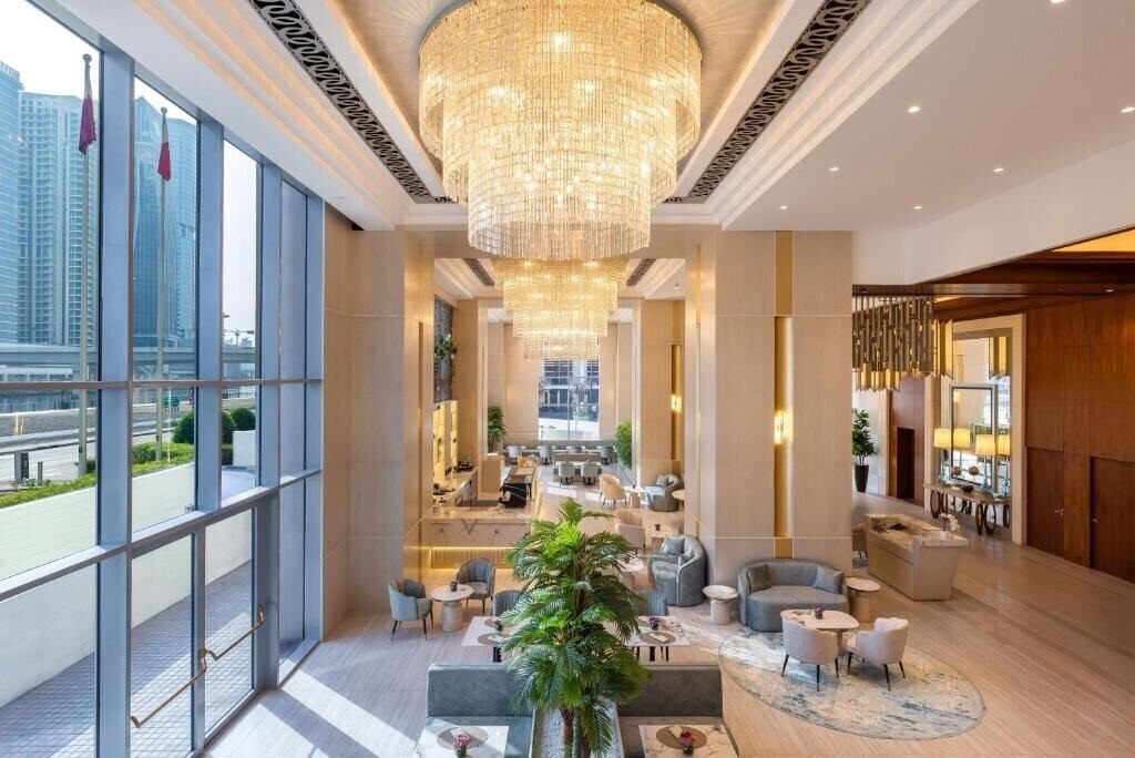 Hilton Dubai Al Habtoor City 5* суреті