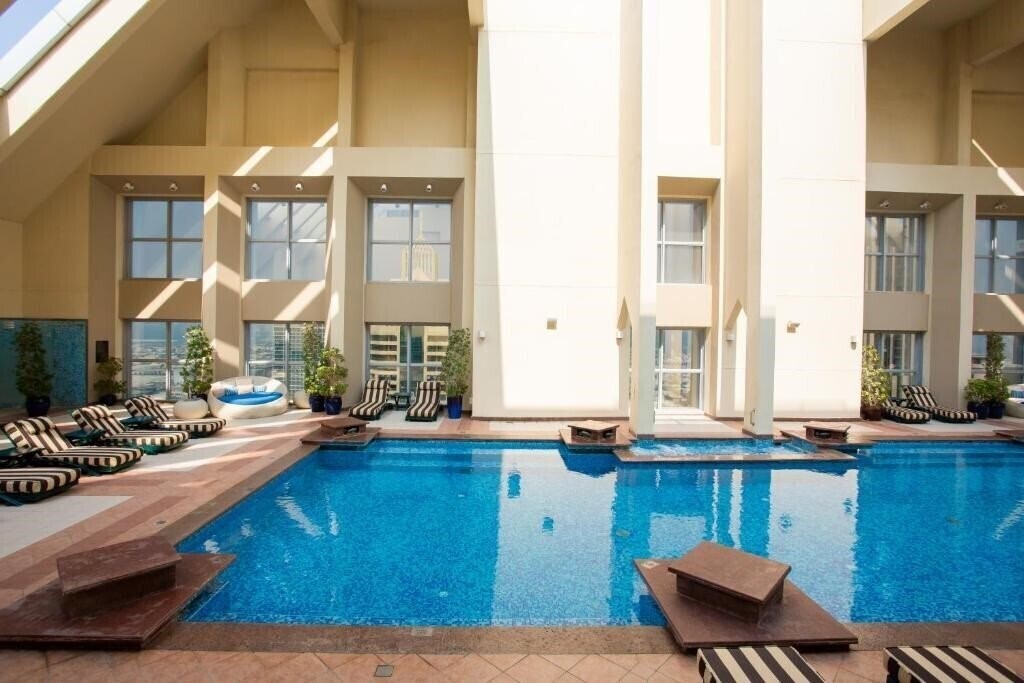 Dusit Thani Dubai 5* қонақ үйі
