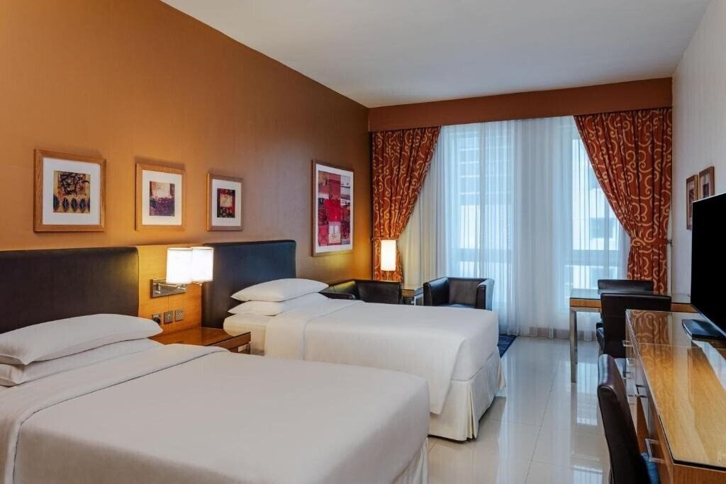 Four Points by Sheraton Bur Dubai (ex. Four Points By Sheraton Downtown Dubai) 4* суреті