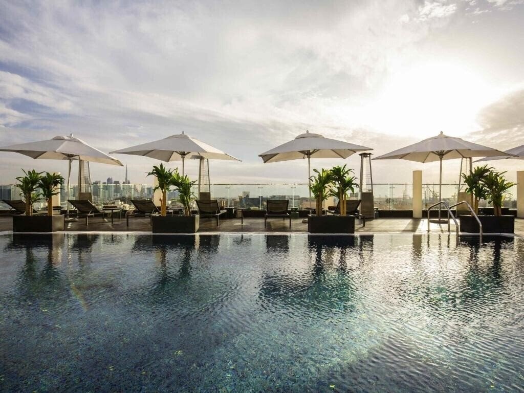 Отель Canvas Hotel Dubai Mgallery by Sofitel 5*