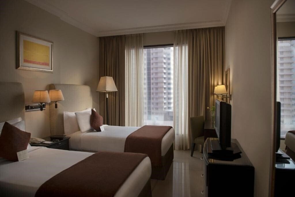 Изображение Two Seasons Hotel & Apartments (ex. Gloria Hotel, Two Seasons Furnished Apartments, Gloria Furnished Apartment) 4*