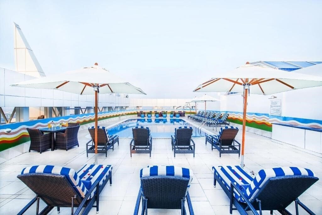 Изображение Grand Excelsior Hotel Bur Dubai 4*