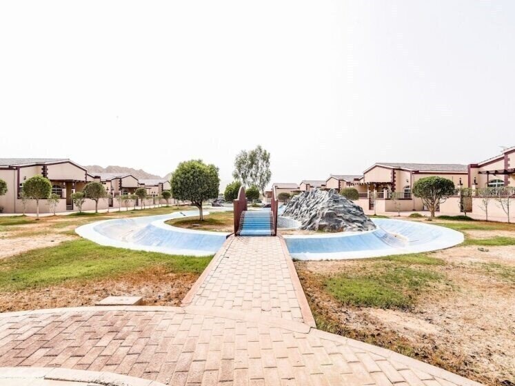 OYO 231 Holiday Arabian Resort (ex. Holiday Arabian Resort) 1* қонақ үйі