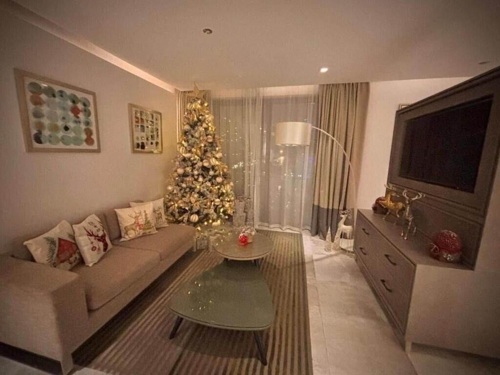 Отель Arjaan by Rotana – Dubai Media City 4*