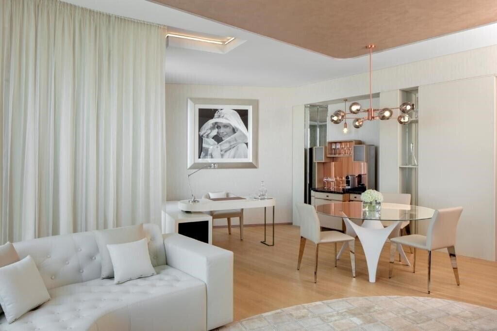 Фото Paramount Hotel Dubai 5*