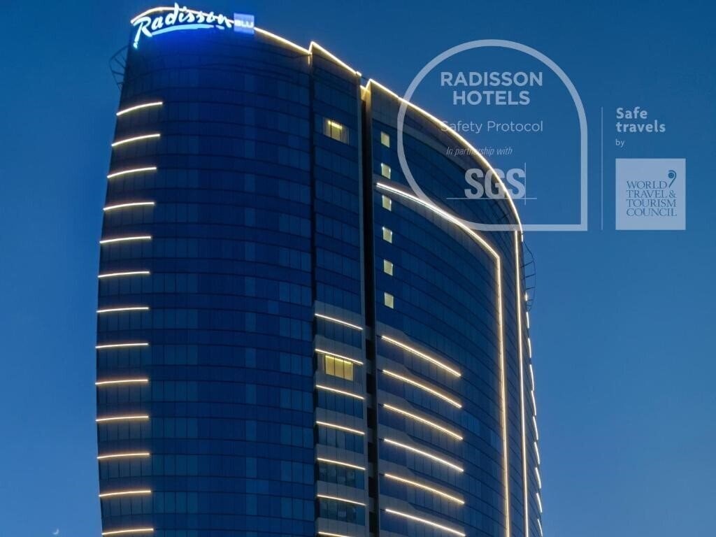 Radisson Blu Hotel, Dubai Canal View 5* қонақ үйі