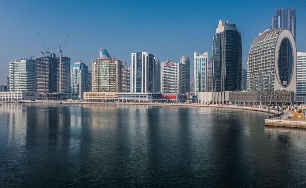 Radisson Blu Hotel, Dubai Canal View 5* суреті