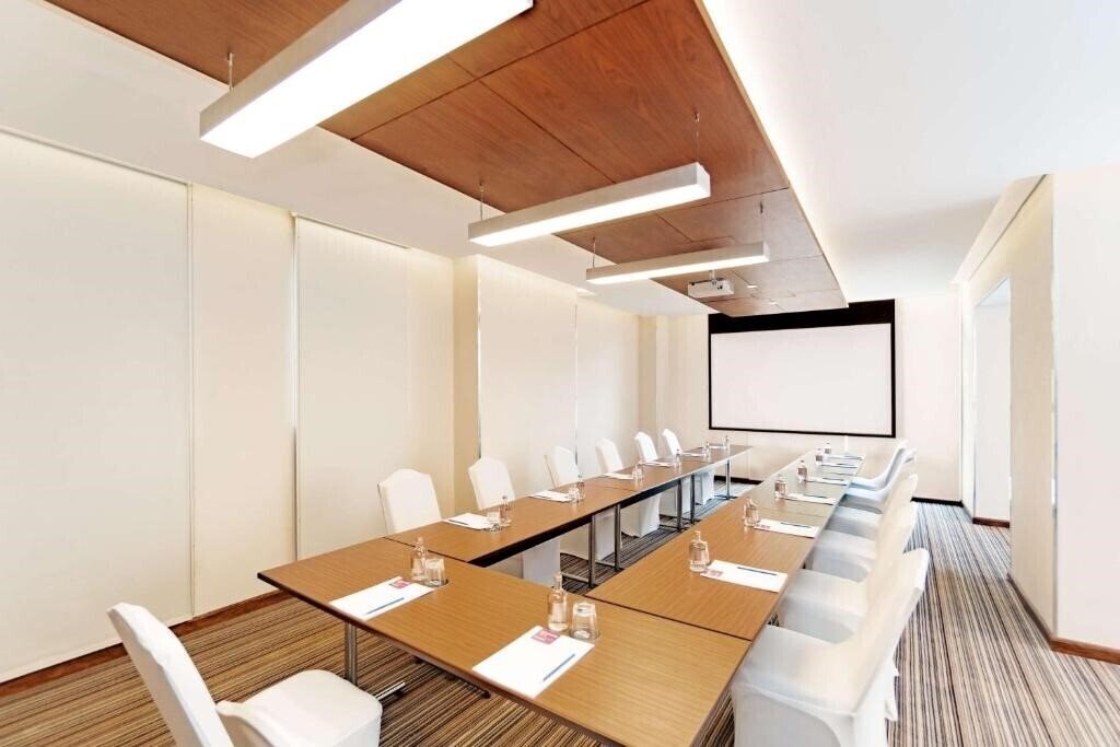 Картинка Hyatt Place Dubai Wasl District 4*
