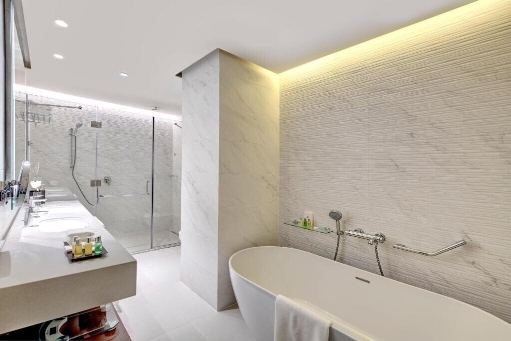 Millennium Place Barsha Heights Hotel & Apartments 4* фотосуреті