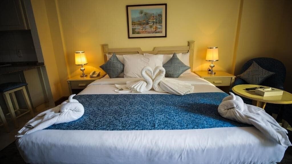 Green House Hotel Apartments (ex. Green House Hotel Suites & Apartments, Green House Hotel Apartments LLC ) 2* суреті