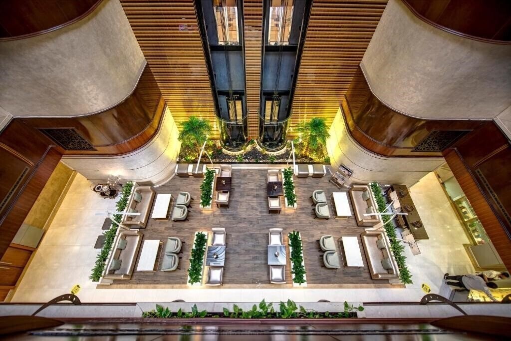 Изображение Howard Johnson Plaza by Wyndham Dubai Deira 4*