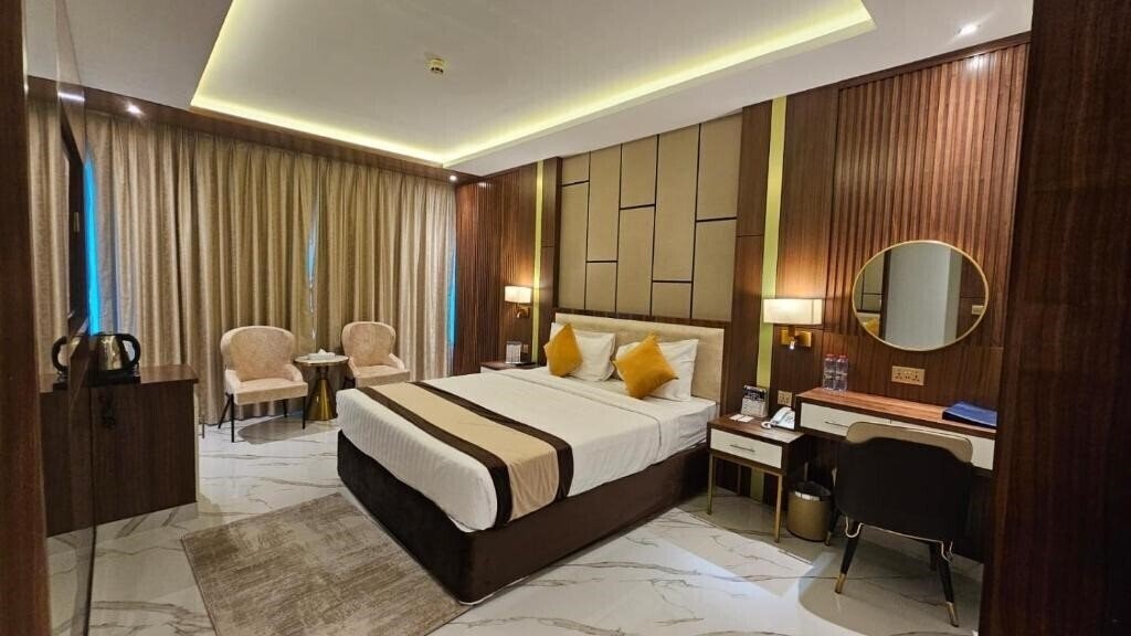 Фото Concorde Deira Hotel (ex. Golden Tulip Deira Hotel, Golden Tulip Nihal Palace Hotel, Metropolitan Deira Hotel) 4*