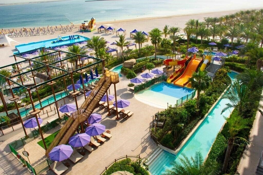 Отель Centara Mirage Beach Resort Dubai 4*