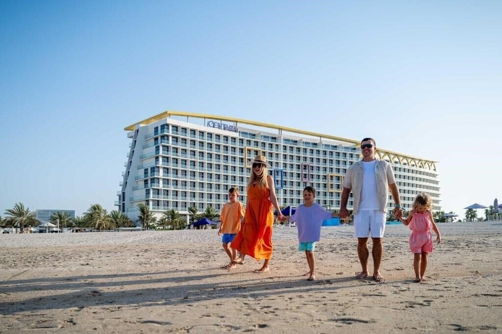 Фото Centara Mirage Beach Resort Dubai 4*