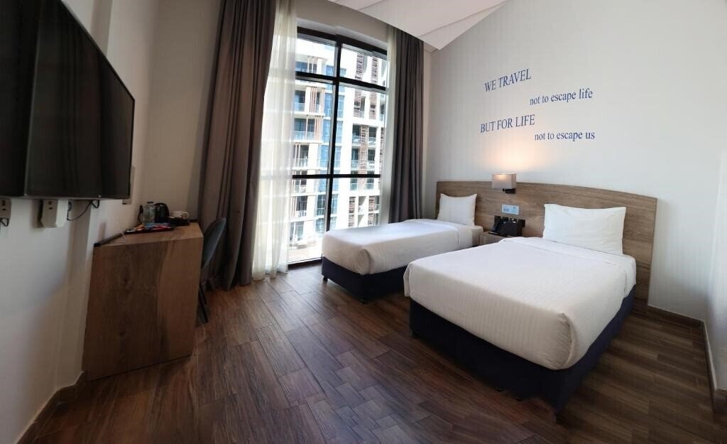 Фото Kingsgate Al Jadaf Hotel 3*