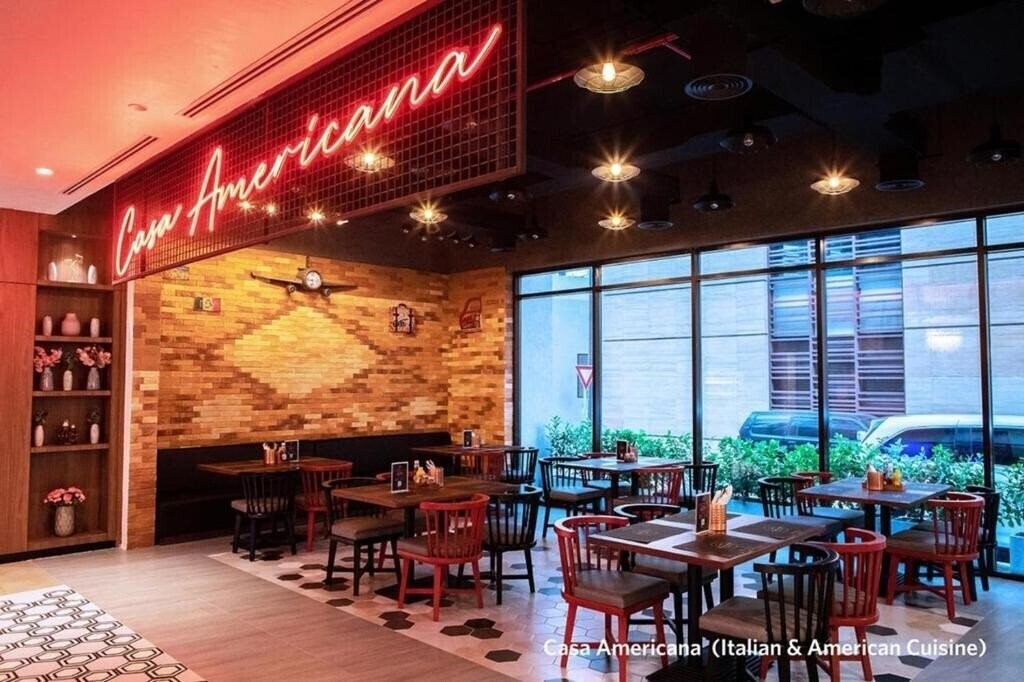 Grand Kingsgate Waterfront 4* суреті