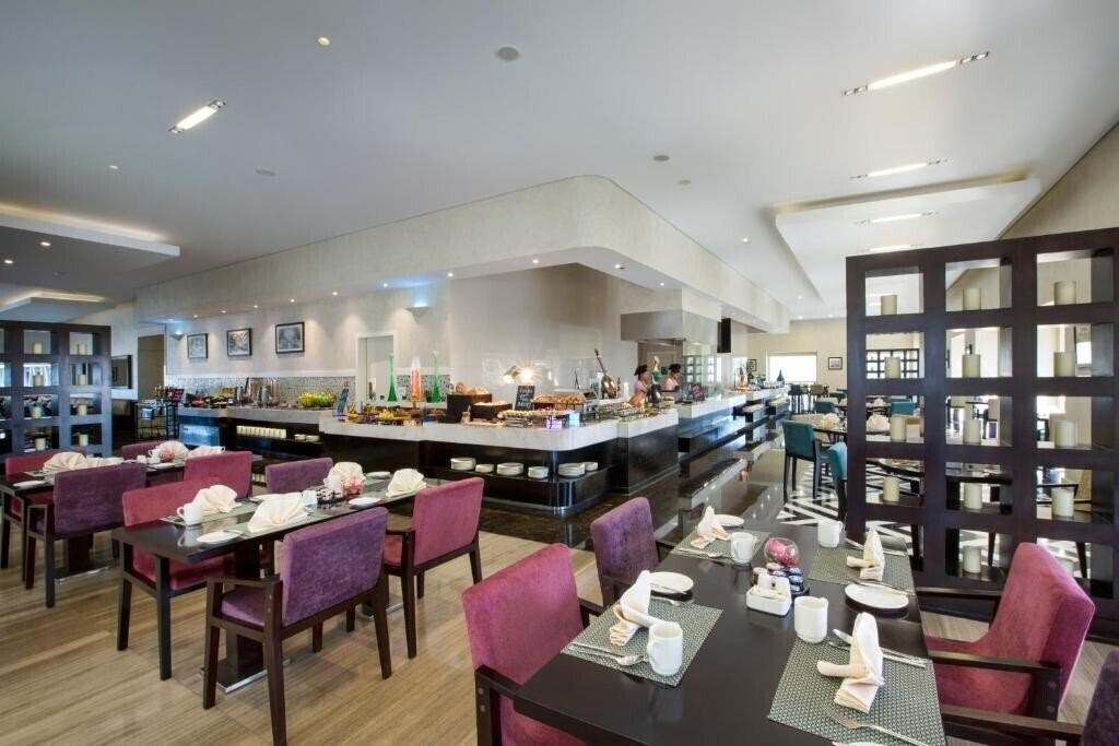 Фотография The Tower Plaza Hotel Dubai (ex. Grand Millennium Plaza) 5*