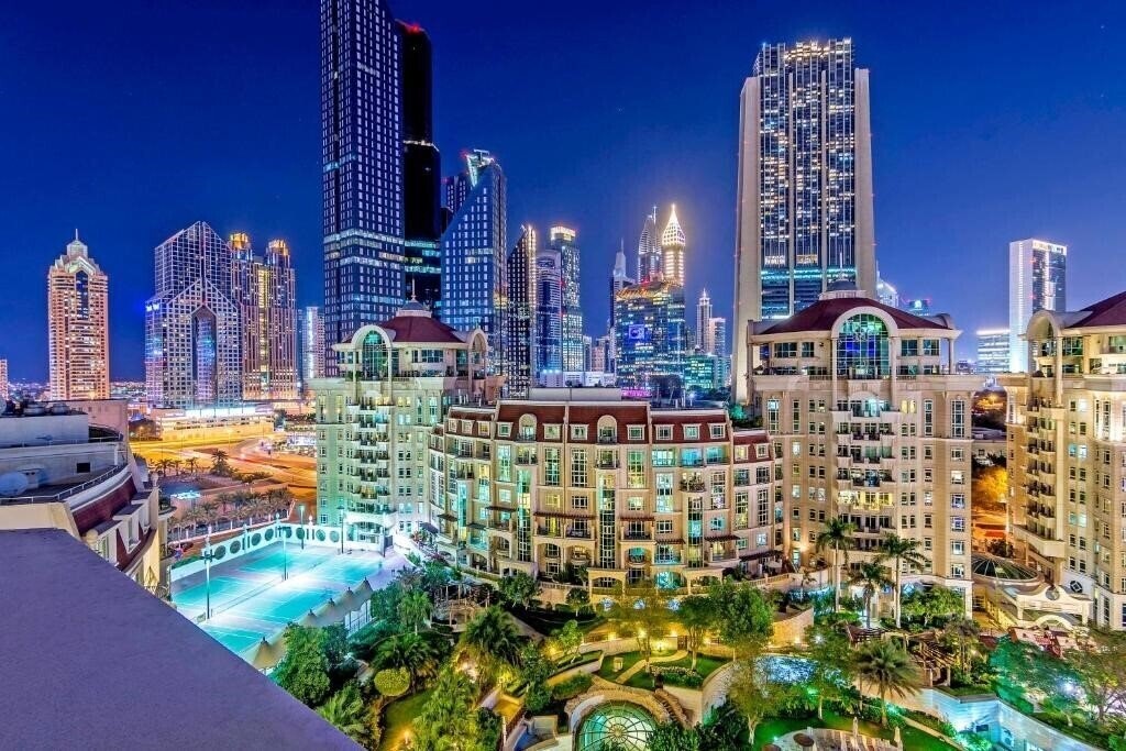 Отель Roda Al Murooj Residences 5*