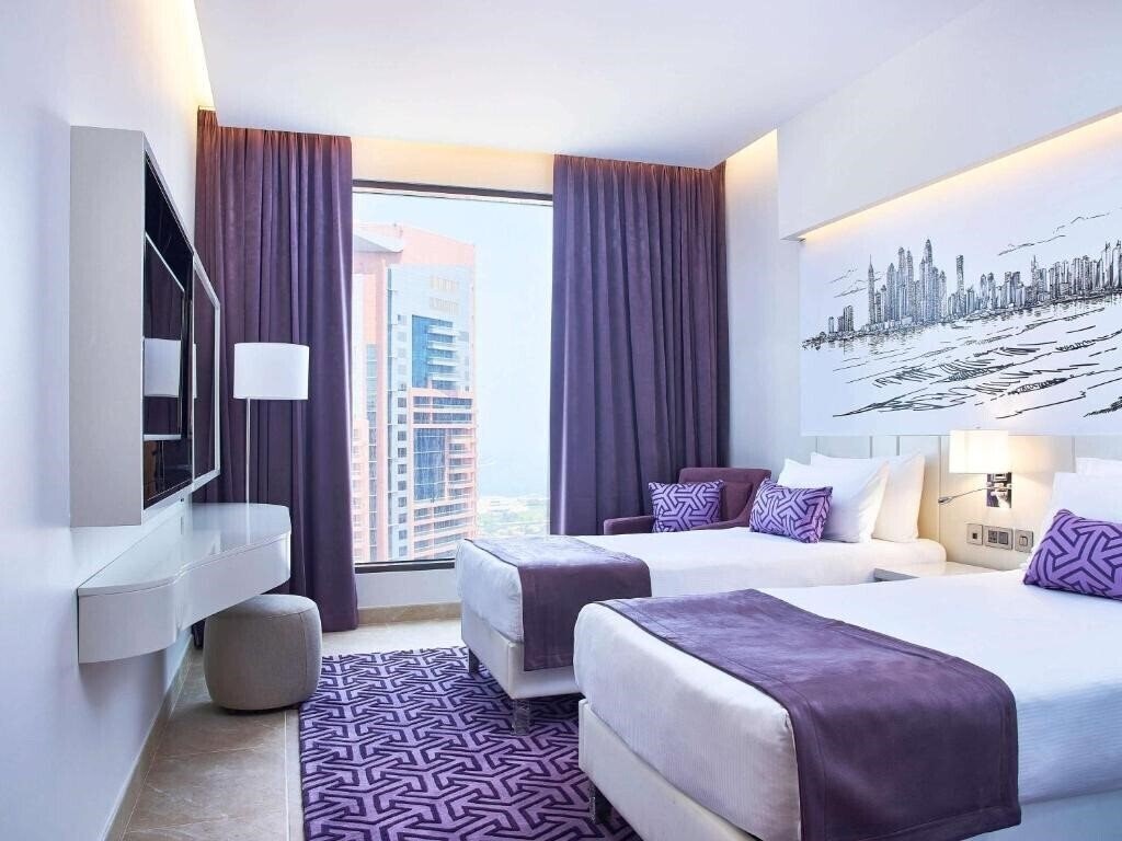 Mercure Suites Dubai Barsha Heights 3* суреті