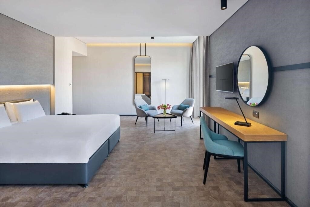 Фото The Manor By Ja 4*