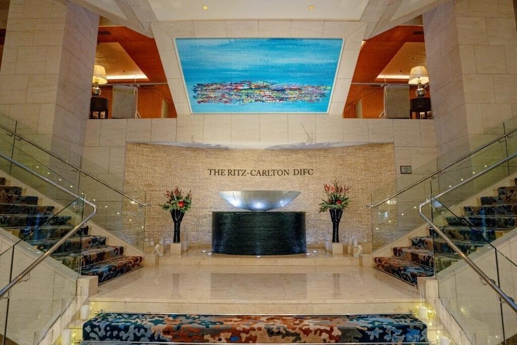 The Ritz-Carlton, DIFC Downtown 5* қонақ үйі