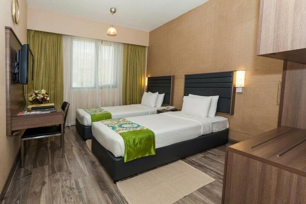 Фото Oyo 578 Oasis Deira Hotel 3*