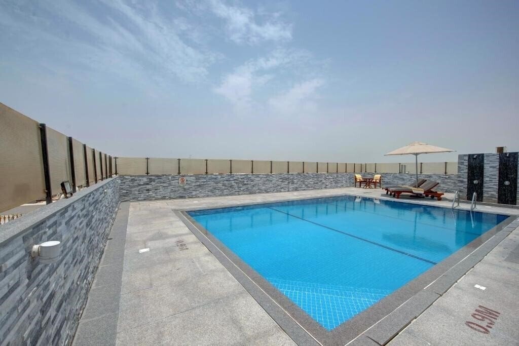 City Stay Premium Hotel Apartments 4* фотосуреті