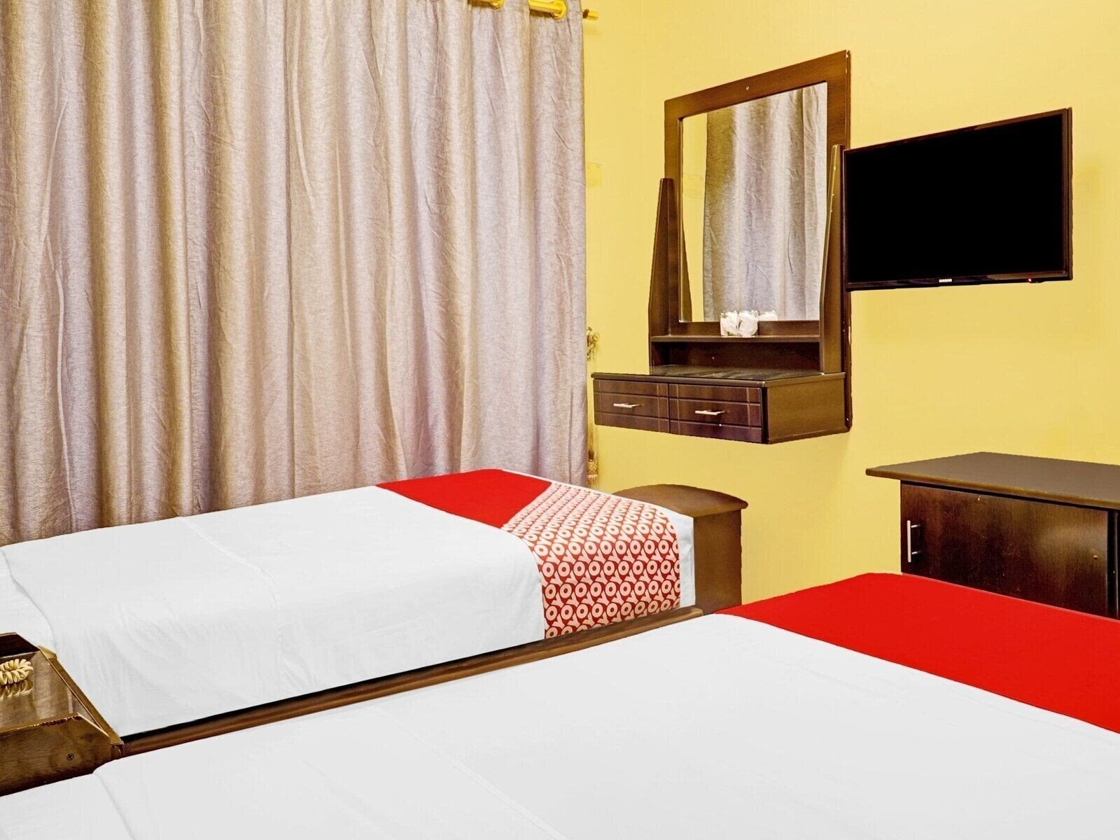 Oyo 800 Moon Creek Hotel 2* суреті