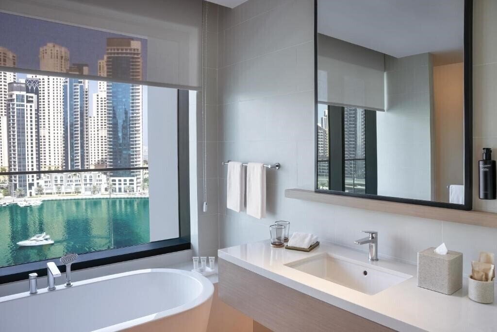 Фотография Vida Dubai Marina Yacht Club 4*