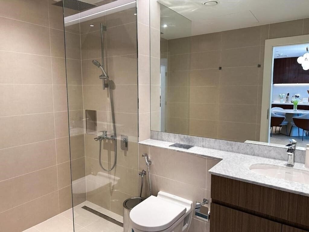 1BR with Canal View In Jumeirah 4* суреті