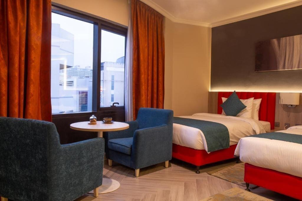 Six Seasons Hotels (ex. Regal Plaza Hotel Dubai) 3* суреті