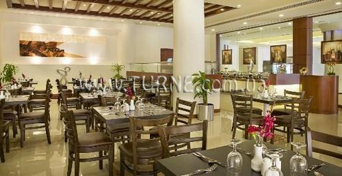 Ramada by Wyndham Dubai Deira (ex. Ramada Hotel by Landmark) 4* суреті