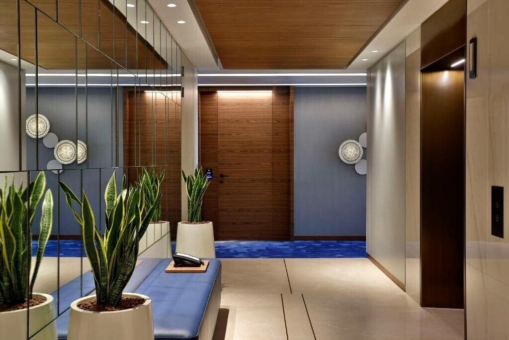 Изображение Tumbi West Palm Beach Hotel Dubai, Tapestry Collection by Hilton 4*