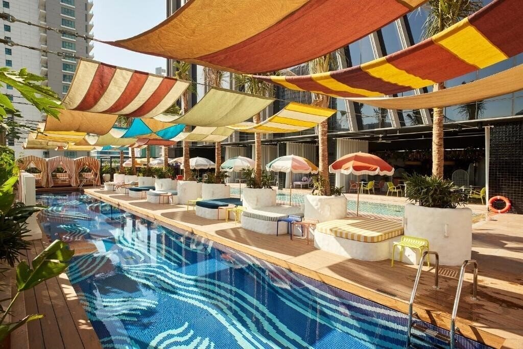 Отель Mama Shelter Residences 4*