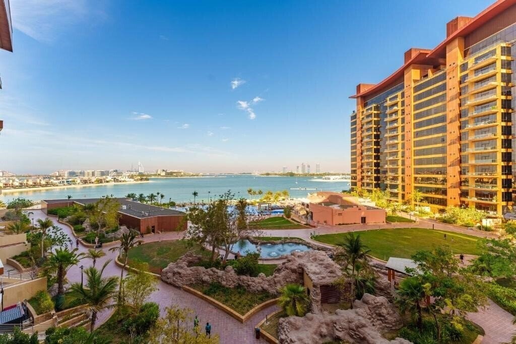 Фото Maison Privee Tiara 4*