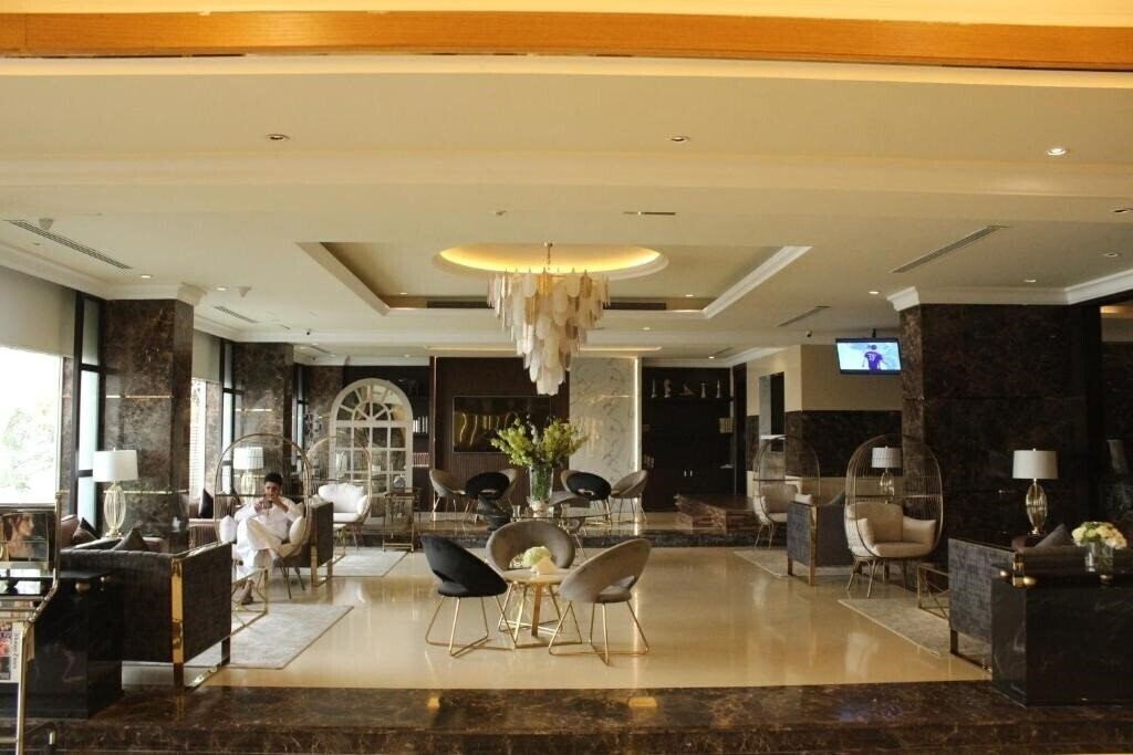 Изображение Al Khaleej Palace Deira Hotel (ex. Al Khaleej Palace Hotel, Al Khaleej Plaza Hotel) 4*
