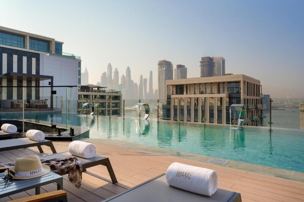 Отель Mileo The Palm 5*