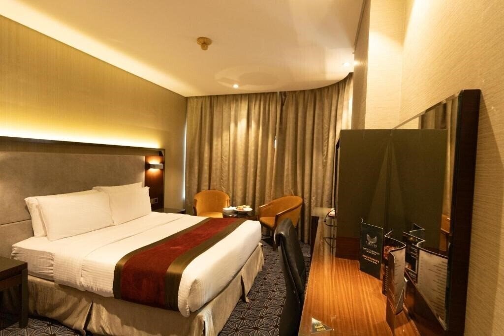 Изображение Versailles Hotel 4*