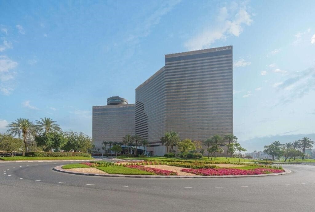 Отель Hyatt Regency Dubai 5*