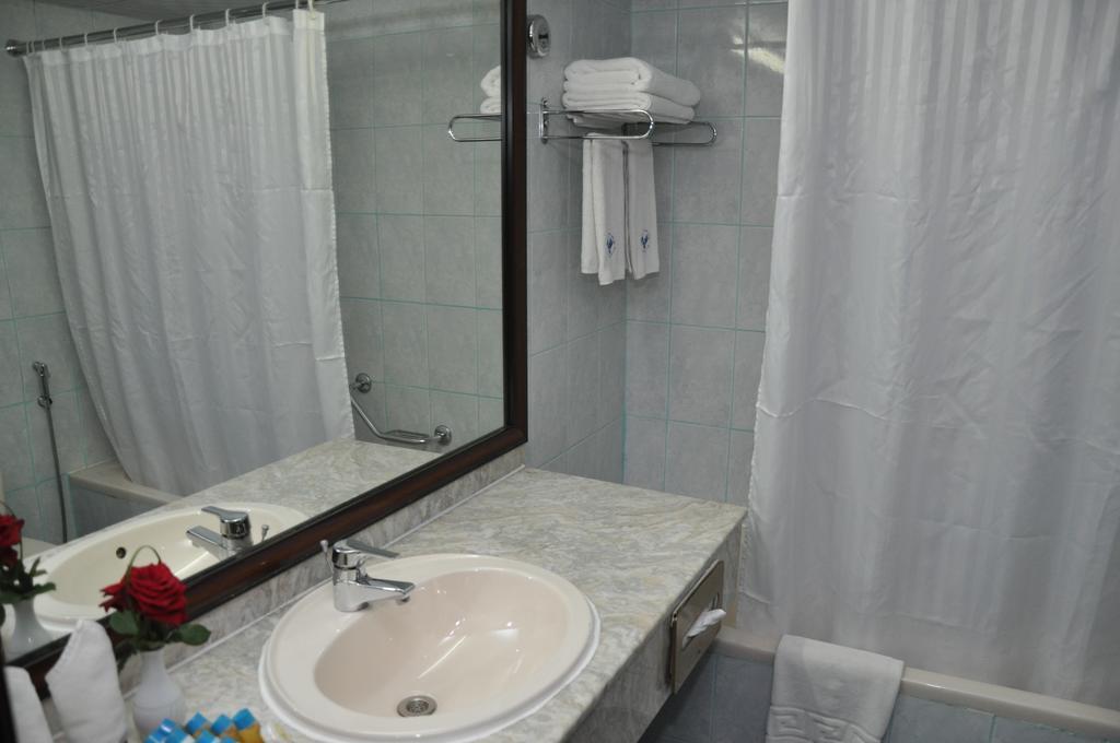 Claridge Hotel 3* суреті