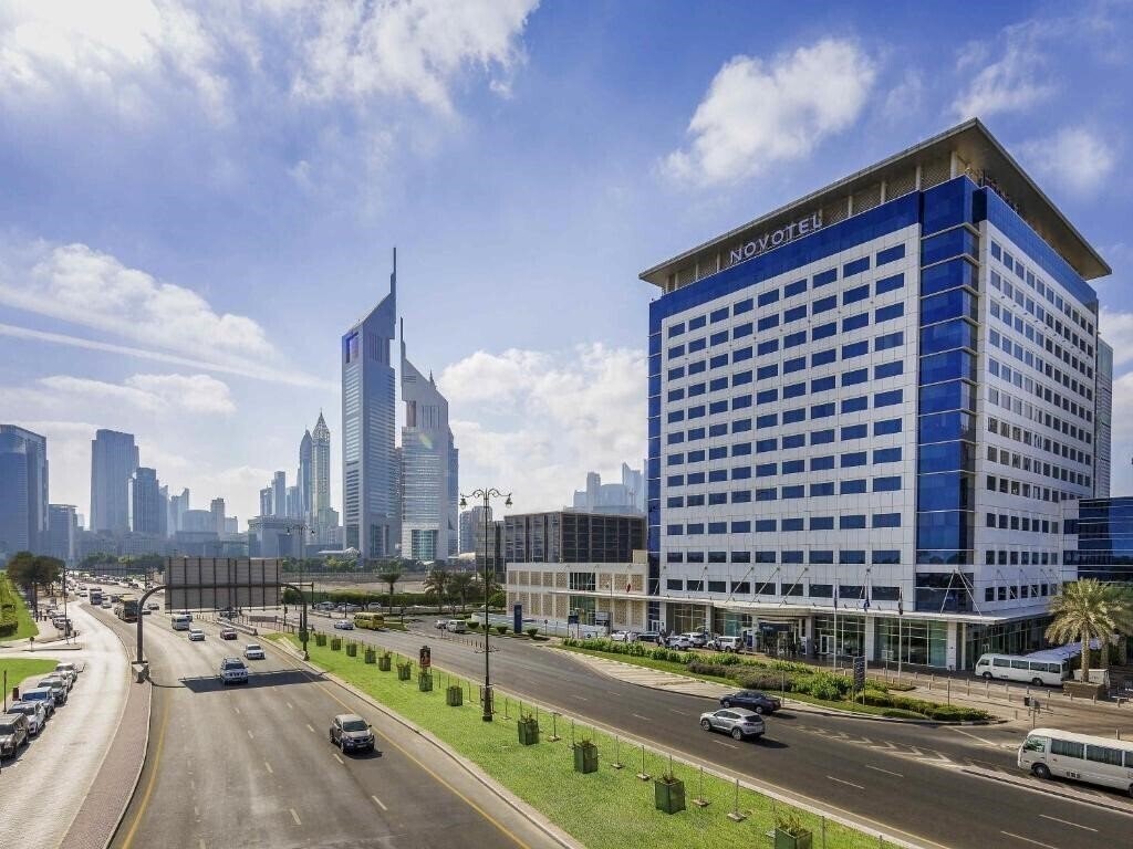 Отель Novotel World Trade Centre 4*